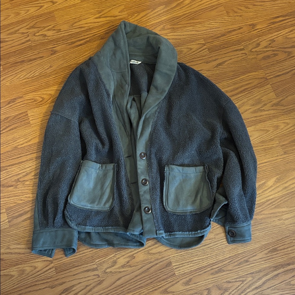 Listicle green-gray cozy teddy jacket